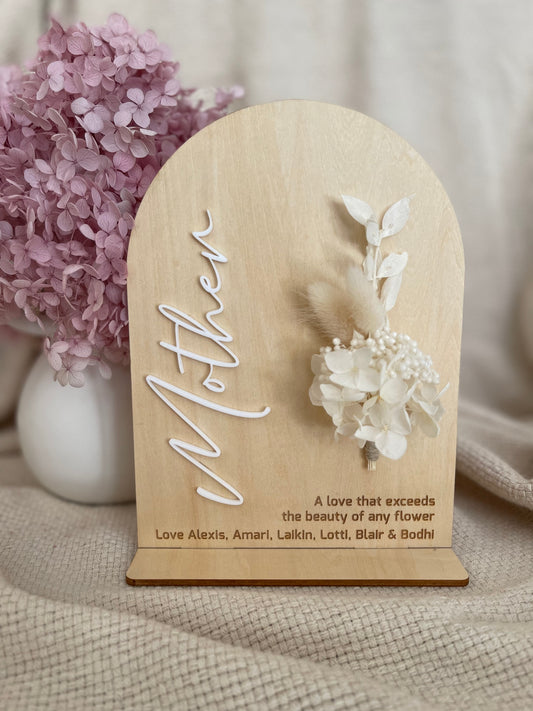 Mother's Day Plaque with Everlasting Blooms